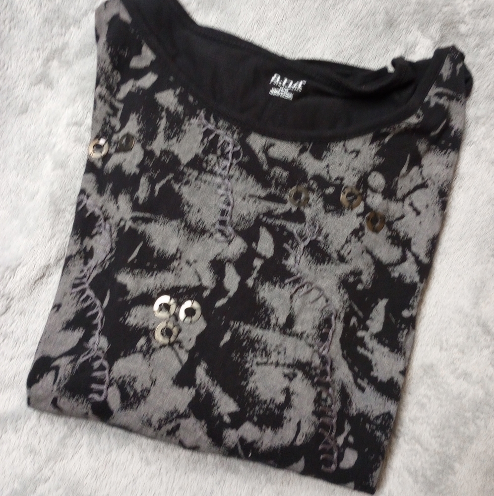 NWOT a.n.a. Black & Gray Tunic - Picture 2 of 8